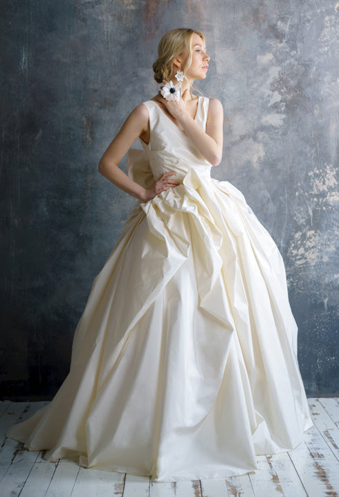 Wedding dress / VERIDA silk
