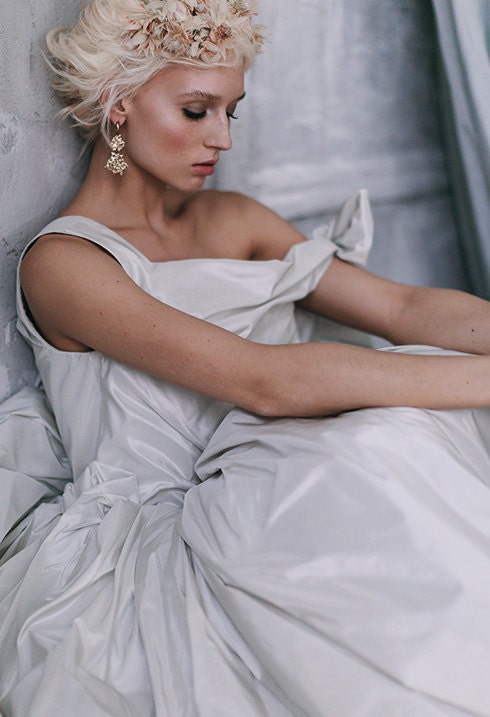 Exclusive wedding dress , 100% silk Italian taffeta/ Muna