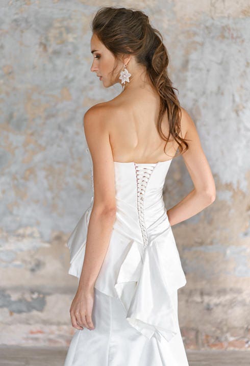 White wedding dress/ Isidora