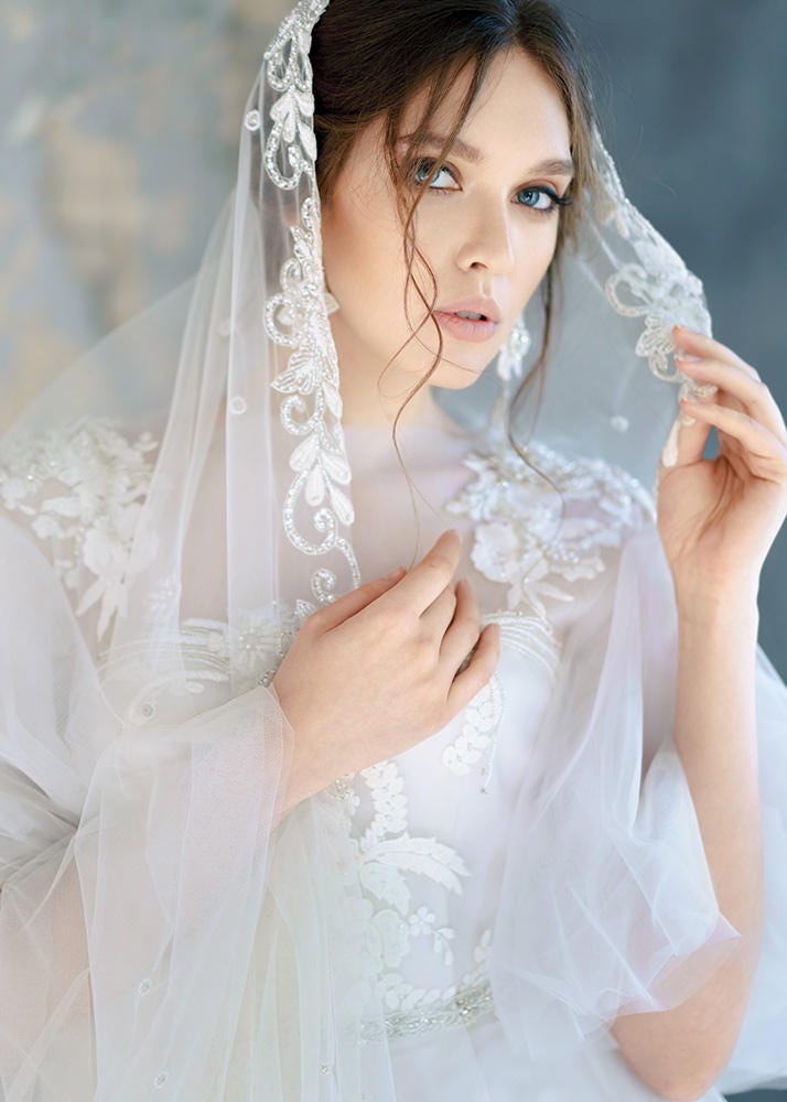Lace cathedral wedding veil