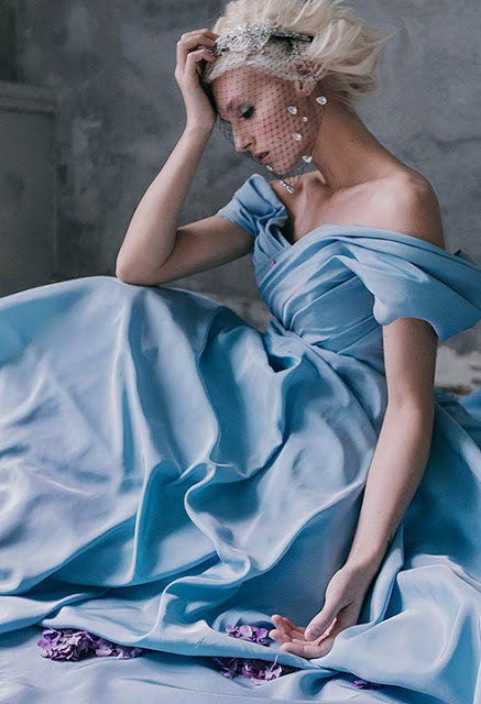 Blue wedding dress with open shoulders/ Alya