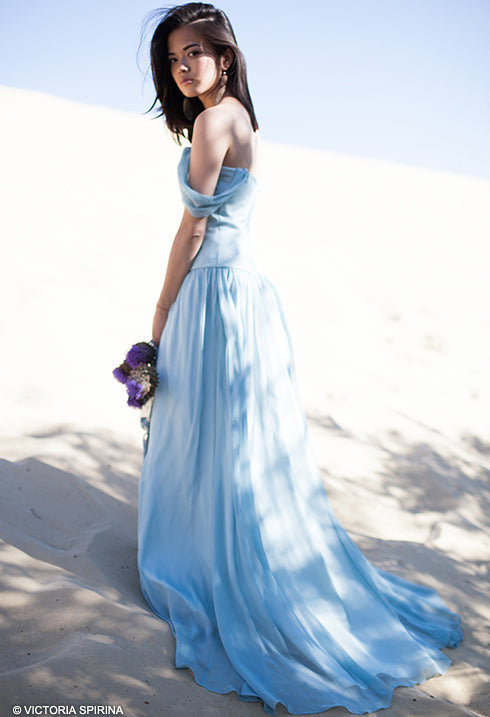 Sky blue wedding dress / Kimon